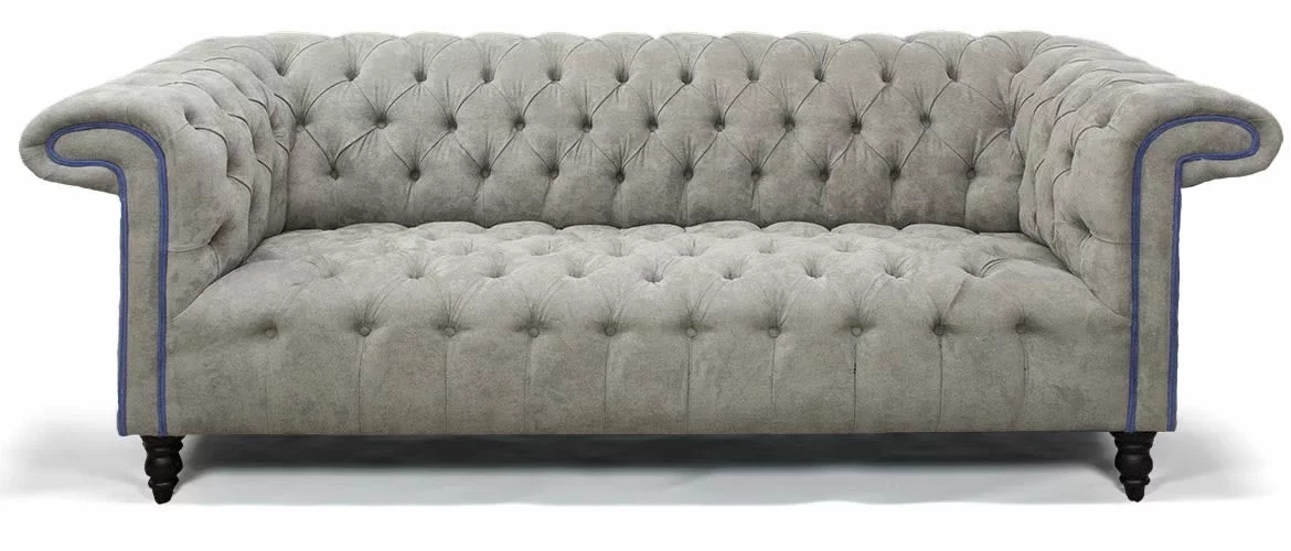 Saxon Chesterfield Sofa 1 1 | The Iron Throne versus a velvet chesterfield sofa Saxon Chesterfield Sofa
