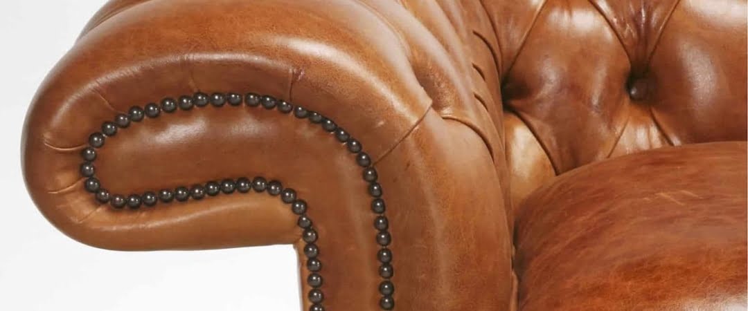 Divano chesterfield in pelle coniston