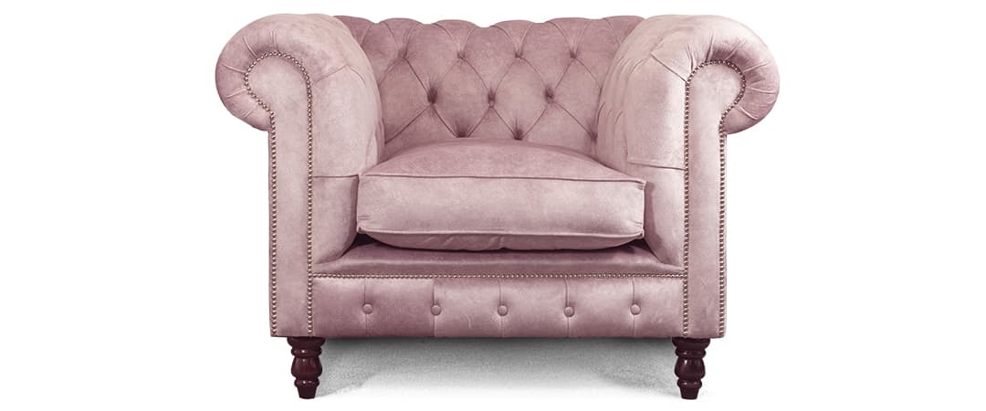 różowa sofa Chesterfield z tkaniny