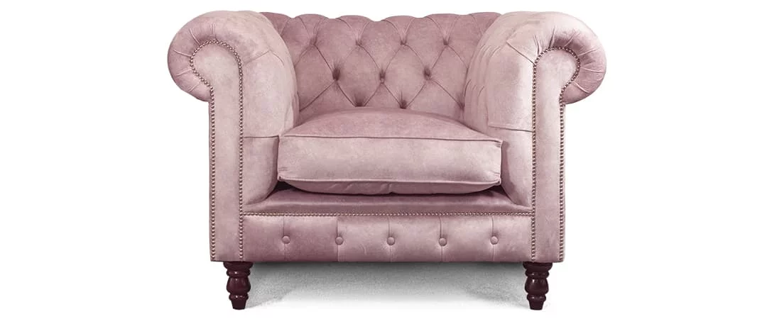 sofá chesterfield de tela rosa