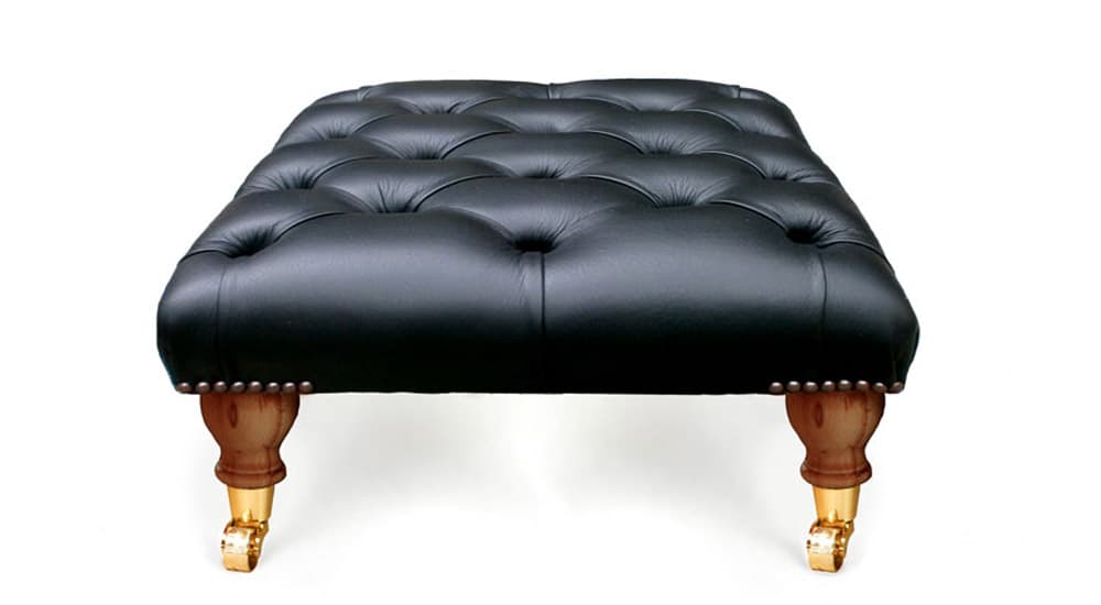 banquinho quadrado de couro chesterfield