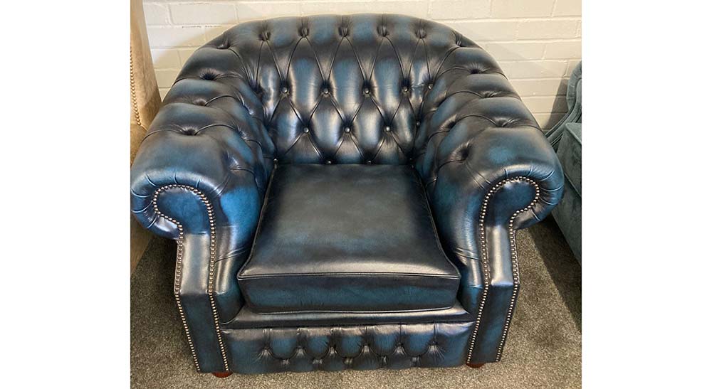 blue leather chesterfield sofa 1 | Windsor 3 Seater & Armchair in Antique Blue Leather £1400 blue leather chesterfield sofa